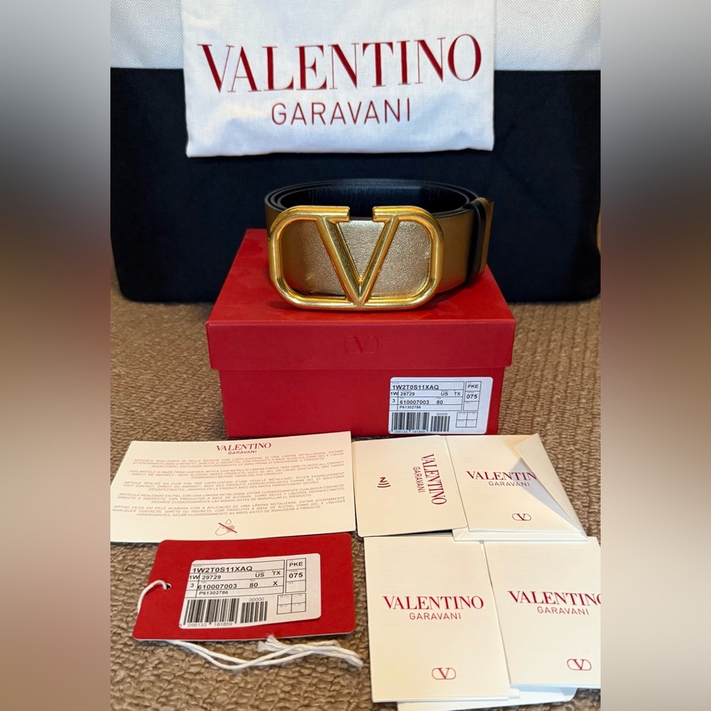 Valentino *Authentic* Black & Gold Women's Reversible Belt *RARE* 40mm width. - Picture 7 of 8
